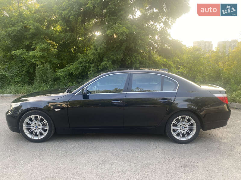 Седан BMW 5 Series 2005 в Киеве