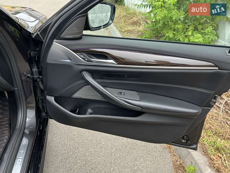 Седан BMW 5 Series 2019 в Киеве фото 33 Седан BMW 5 Series 2019 в Киеве