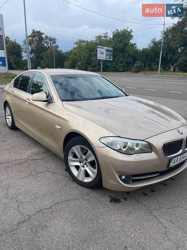 BMW 5 Series 2012