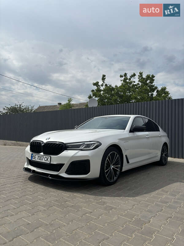 Седан BMW 5 Series 2020 в Южноукраїнську