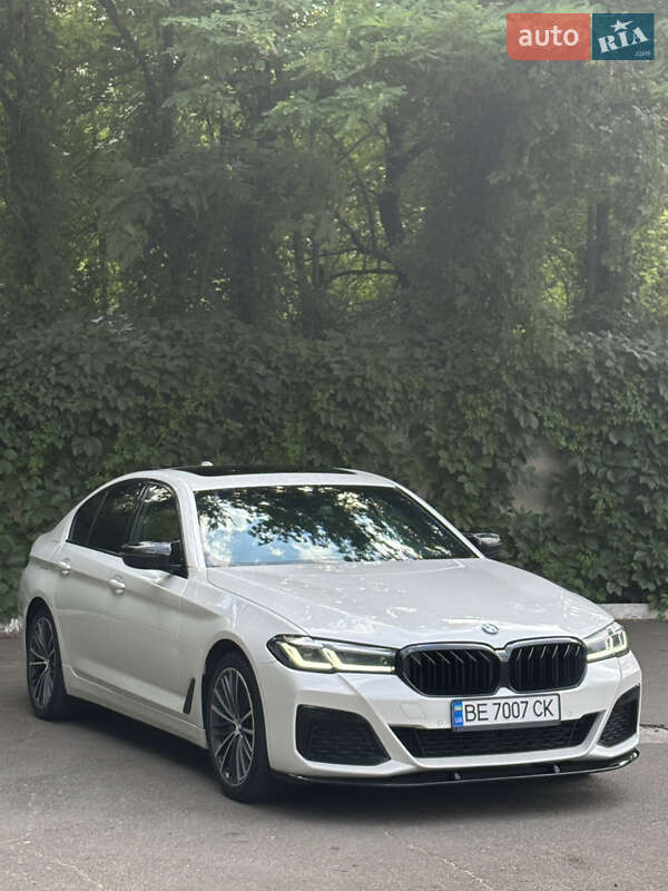 Седан BMW 5 Series 2020 в Южноукраїнську