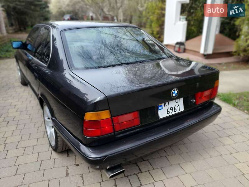 Седан BMW 5 Series 1990 в Ивано-Франковске