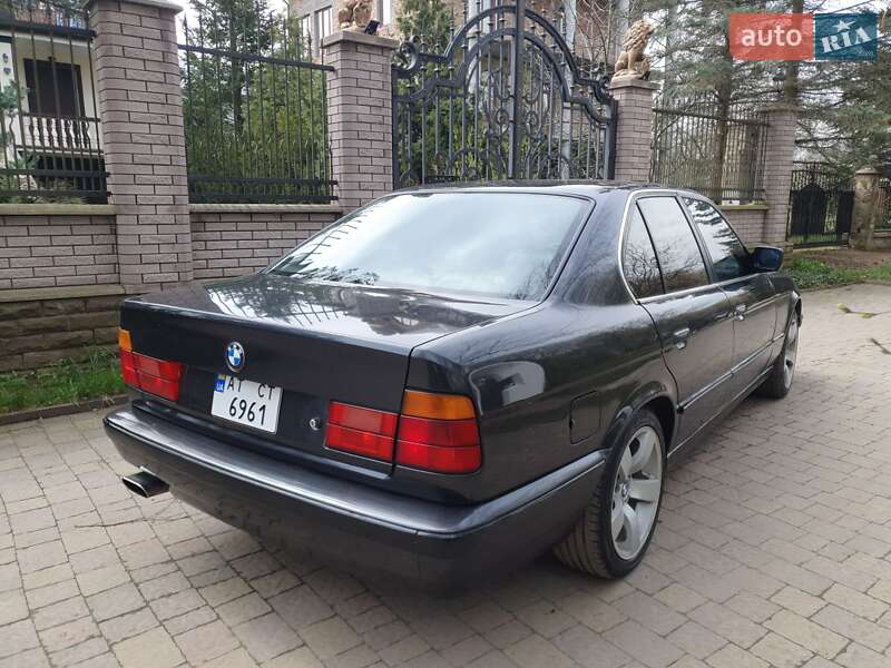 Седан BMW 5 Series 1990 в Ивано-Франковске
