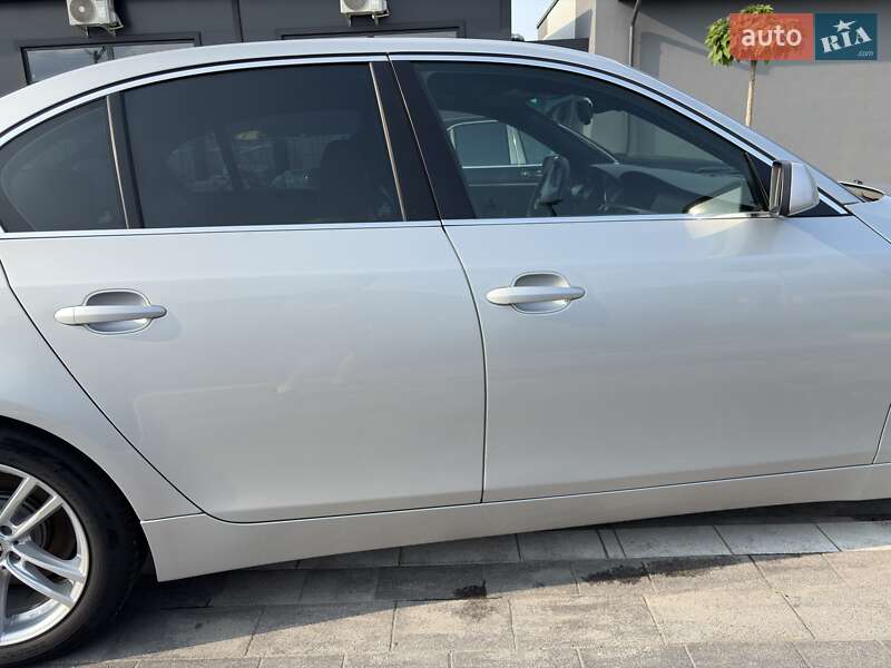 Седан BMW 5 Series 2004 в Луцке