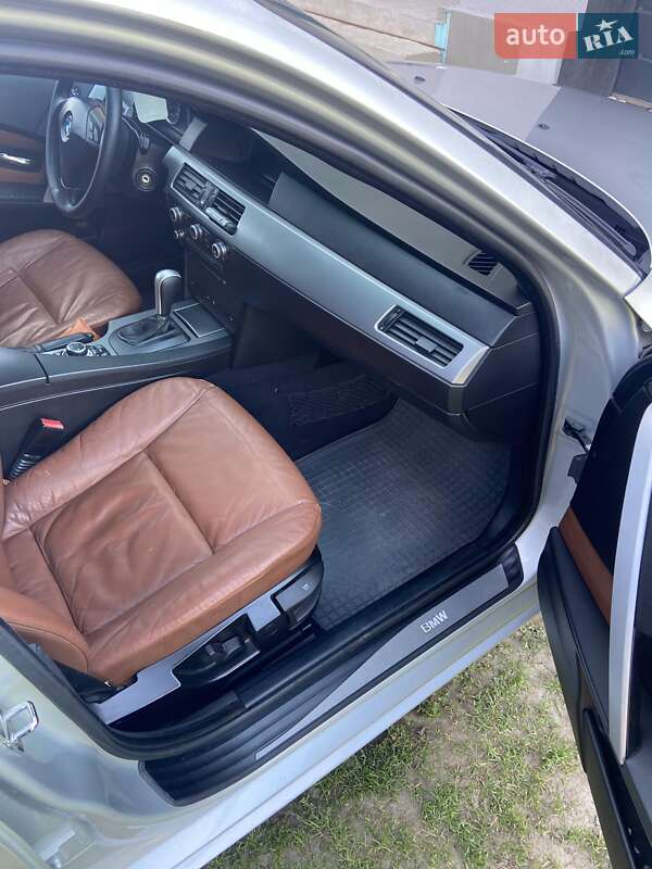 Седан BMW 5 Series 2004 в Луцке