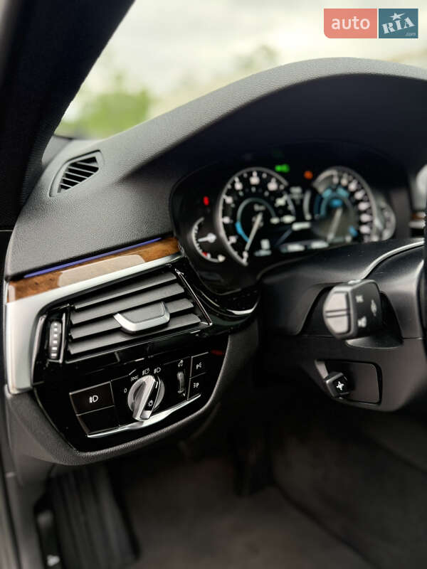 Седан BMW 5 Series 2018 в Києві