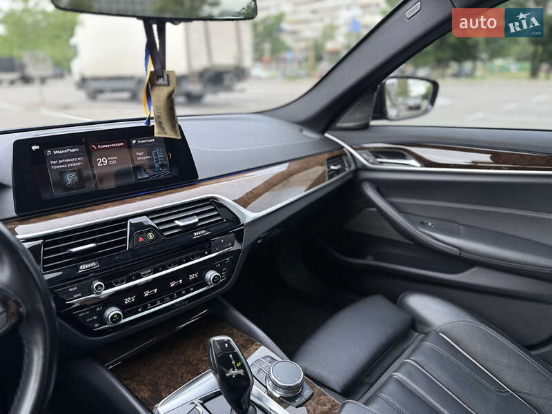 Седан BMW 5 Series 2018 в Києві