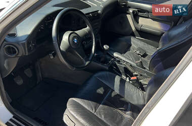 Седан BMW 5 Series 1990 в 