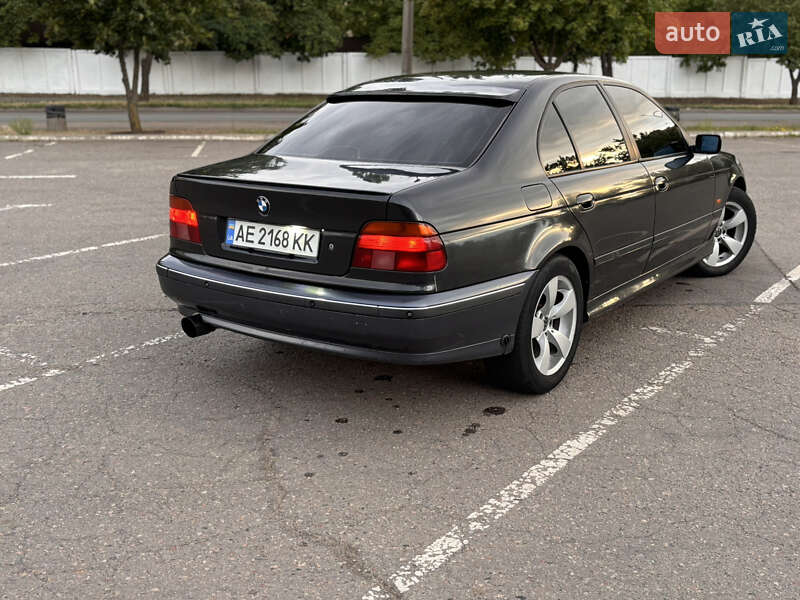 Седан BMW 5 Series 1996 в Кривом Роге