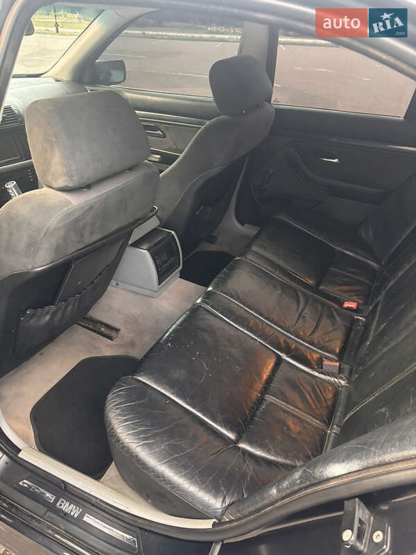 Седан BMW 5 Series 1996 в Кривом Роге