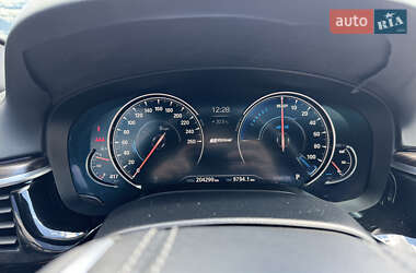 Седан BMW 5 Series 2018 в  фото 31 Седан BMW 5 Series 2018 в