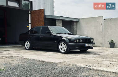 Седан BMW 5 Series 1995 в Ровно