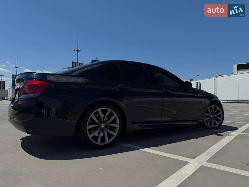 Седан BMW 5 Series 2012 в Киеве