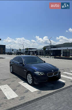 Седан BMW 5 Series 2015 в Хусте