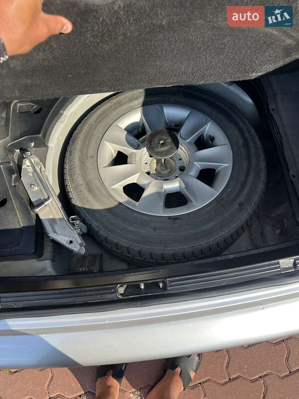 Седан BMW 5 Series 2002 в Чернівцях