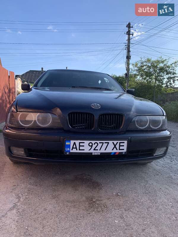 Седан BMW 5 Series 1997 в Дніпрі