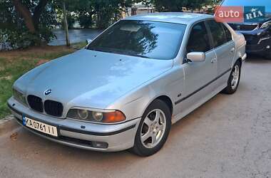 Седан BMW 5 Series 1999 в Киеве