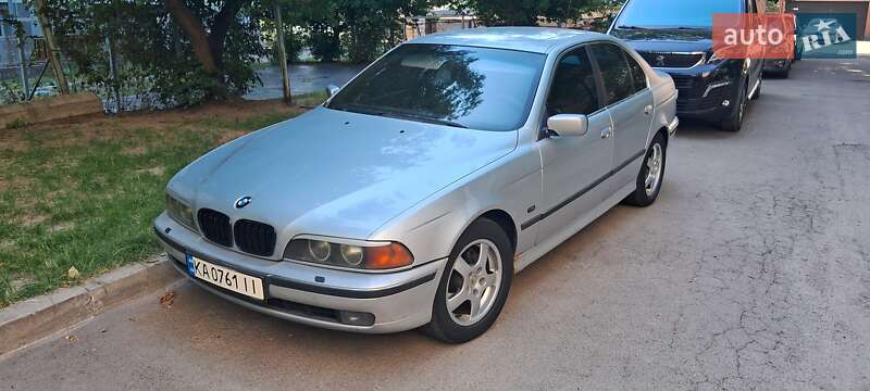 BMW 5 Series 1999
