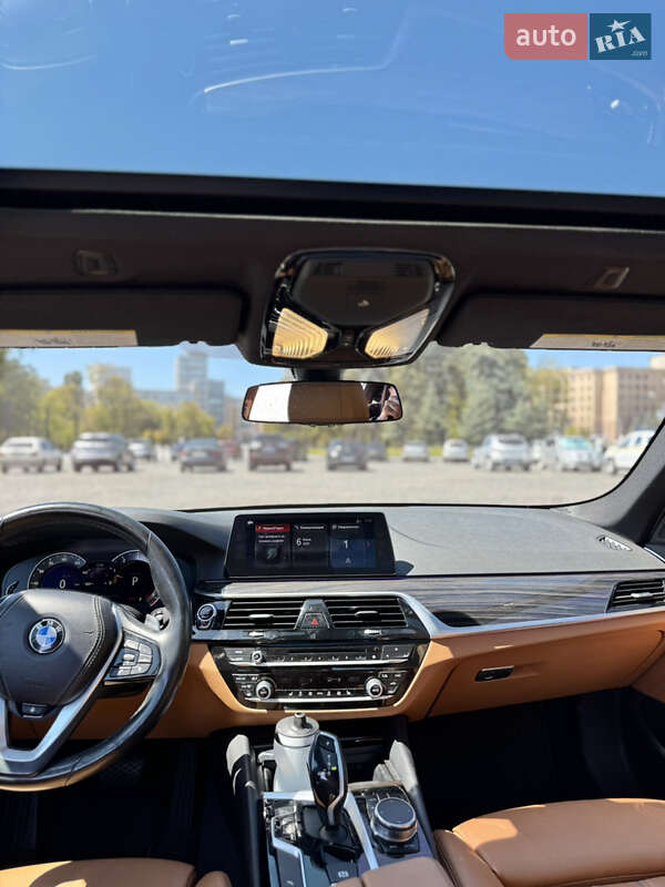 Седан BMW 5 Series 2017 в Києві