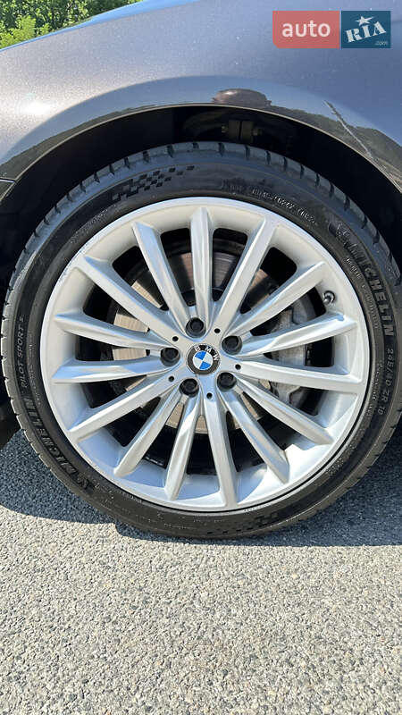 Седан BMW 5 Series 2017 в Дніпрі