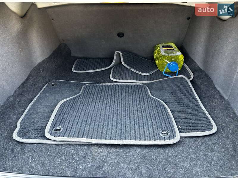 Седан BMW 5 Series 2002 в Николаеве фото 13 Седан BMW 5 Series 2002 в Николаеве