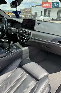 Седан BMW 5 Series 2020 в 