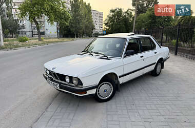 Седан BMW 5 Series 1987 в Запоріжжі