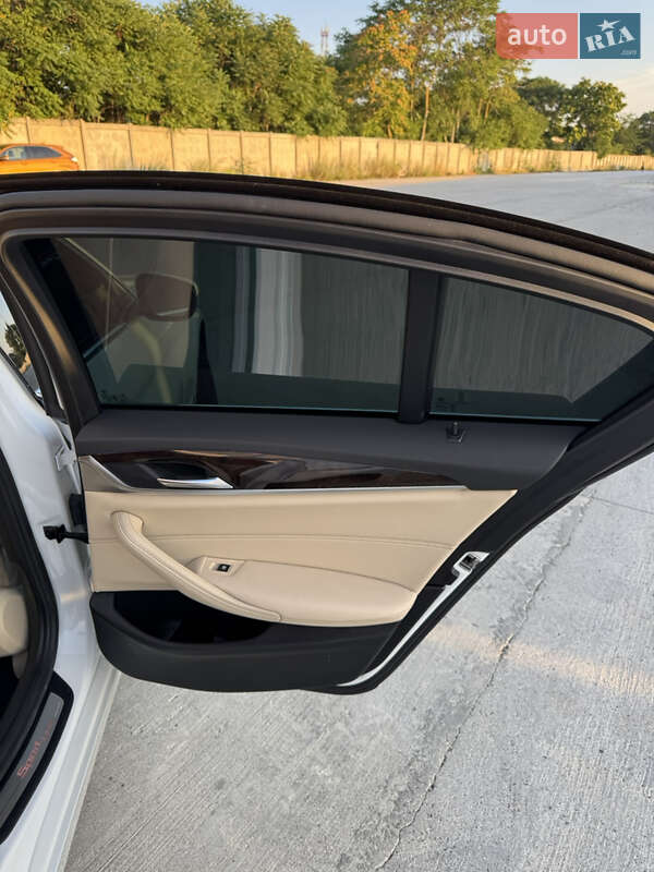 Седан BMW 5 Series 2017 в Одессе