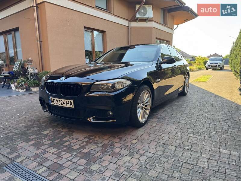BMW 5 Series 2012