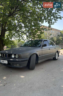 Седан BMW 5 Series 1989 в Конотопі