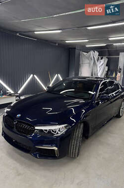 Седан BMW 5 Series 2019 в 