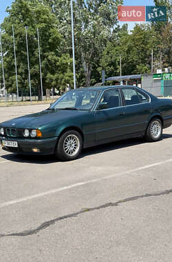 Седан BMW 5 Series 1990 в Запоріжжі