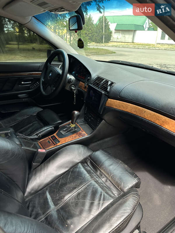 Седан BMW 5 Series 1998 в Харькове