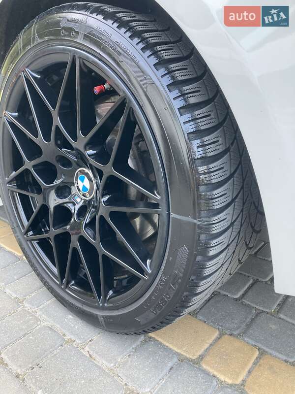 Седан BMW 5 Series 2012 в Каменском