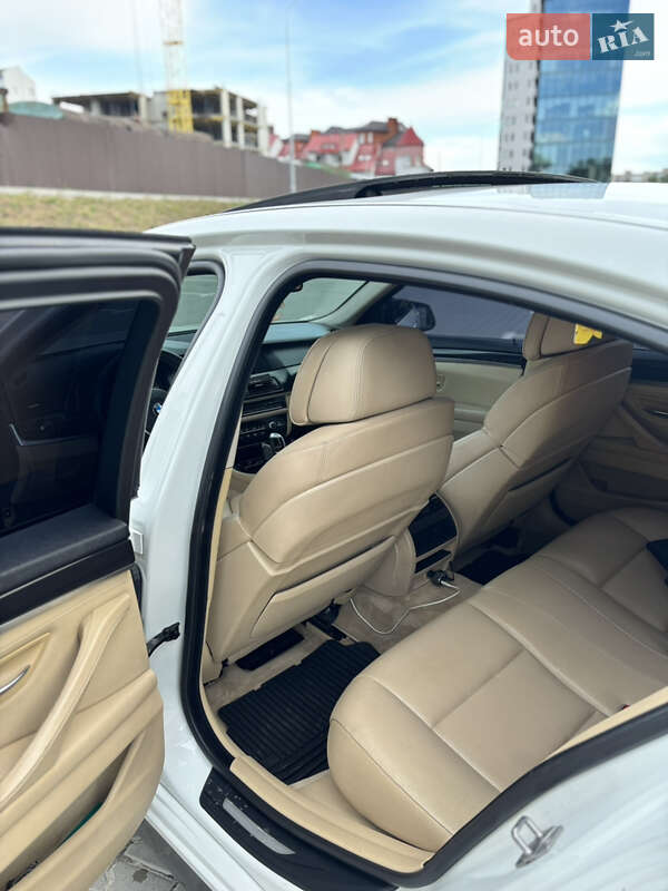 Седан BMW 5 Series 2011 в Тернополі