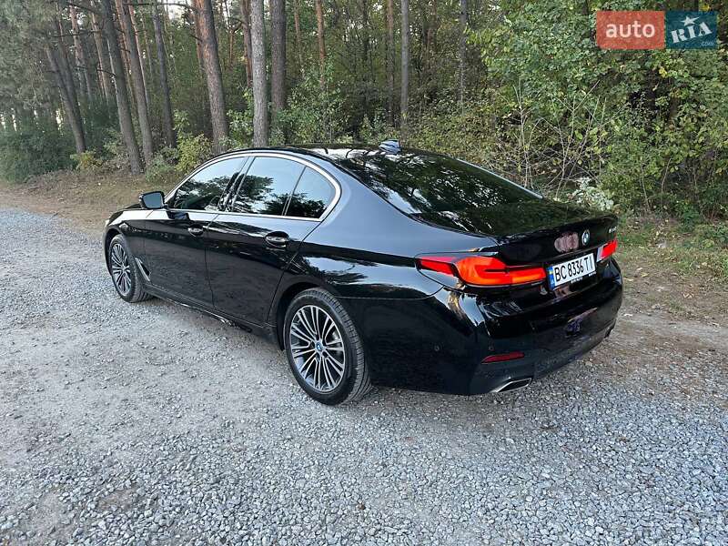 Седан BMW 5 Series 2018 в Львові