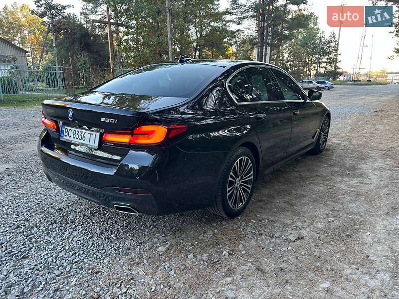 Седан BMW 5 Series 2018 в Львові