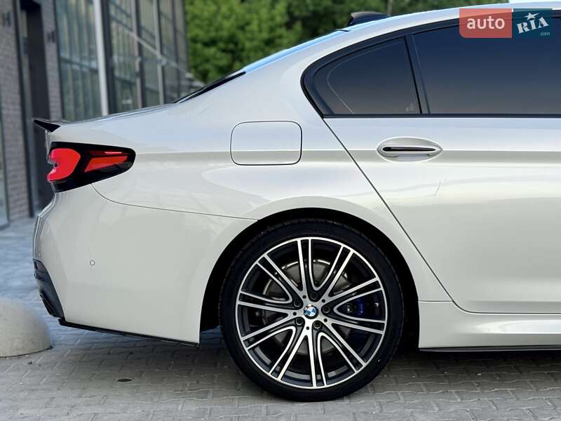 Седан BMW 5 Series 2017 в Тернополе