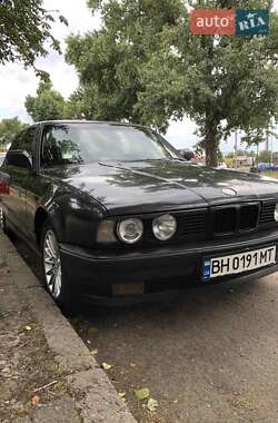 Седан BMW 5 Series 1991 в Києві