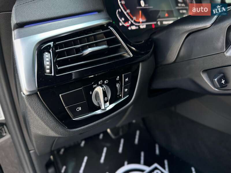 Седан BMW 5 Series 2020 в Києві