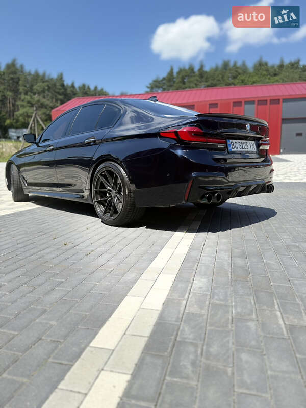 Седан BMW 5 Series 2017 в Львові