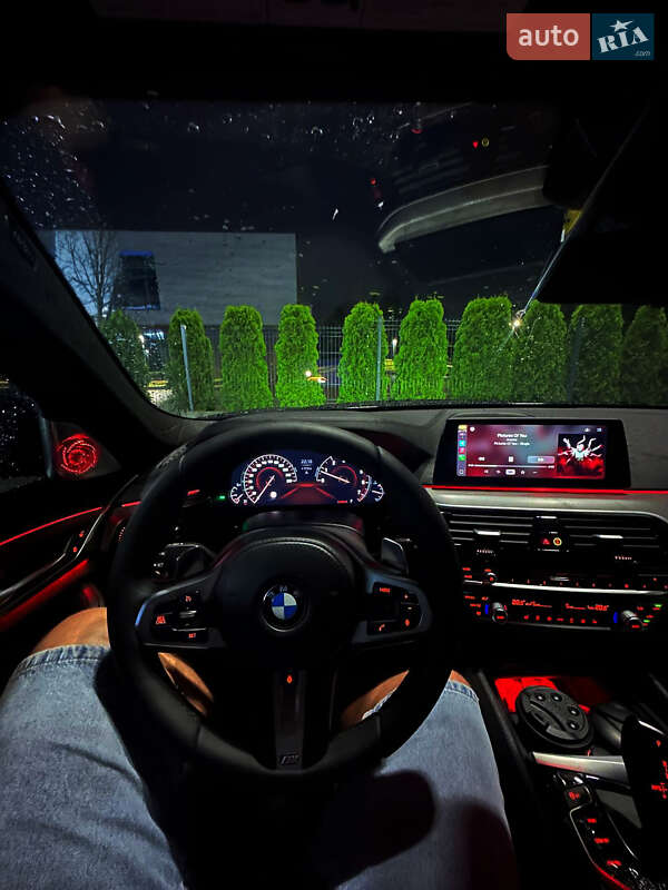 Седан BMW 5 Series 2017 в Львові