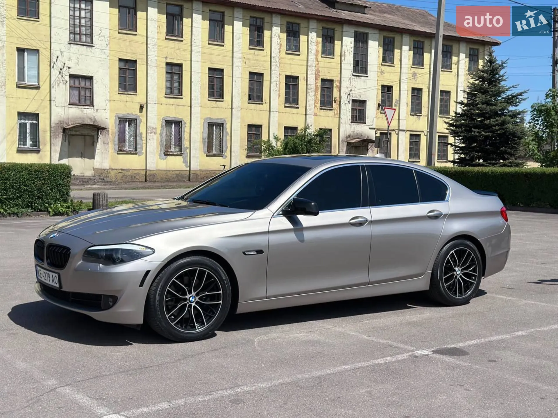 2013 BMW 5er - мініатюра 8