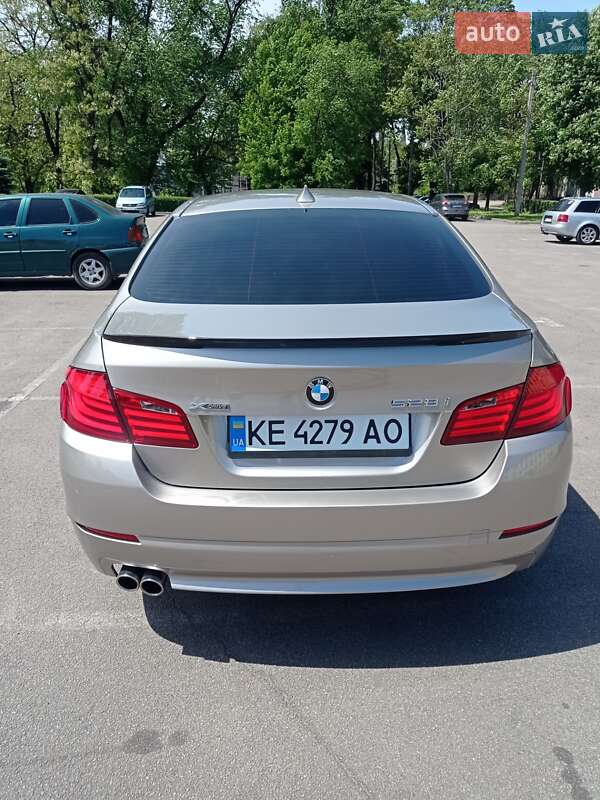Седан BMW 5 Series 2013 в Кам'янському