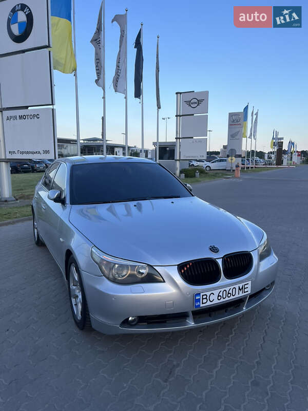Седан BMW 5 Series 2005 в Львові