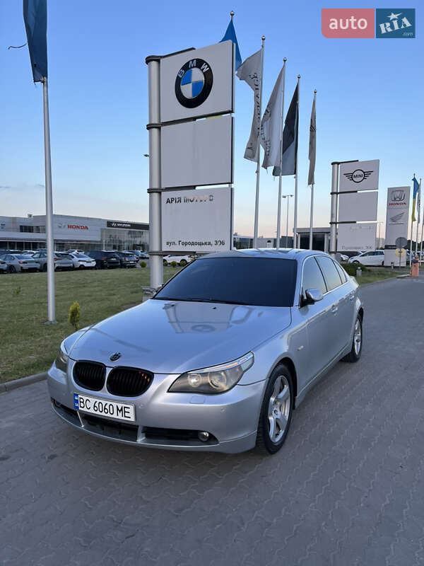 Седан BMW 5 Series 2005 в Львові