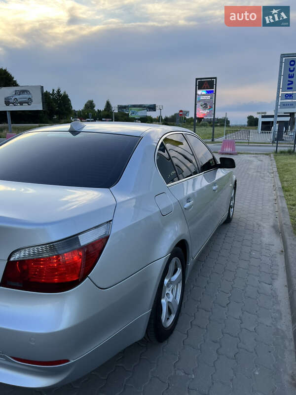 Седан BMW 5 Series 2005 в Львові