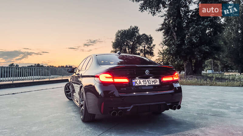 Седан BMW 5 Series 2021 в Киеве