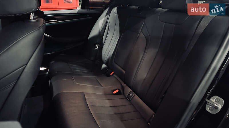 Седан BMW 5 Series 2021 в Киеве
