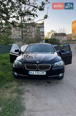Седан BMW 5 Series 2011 в 